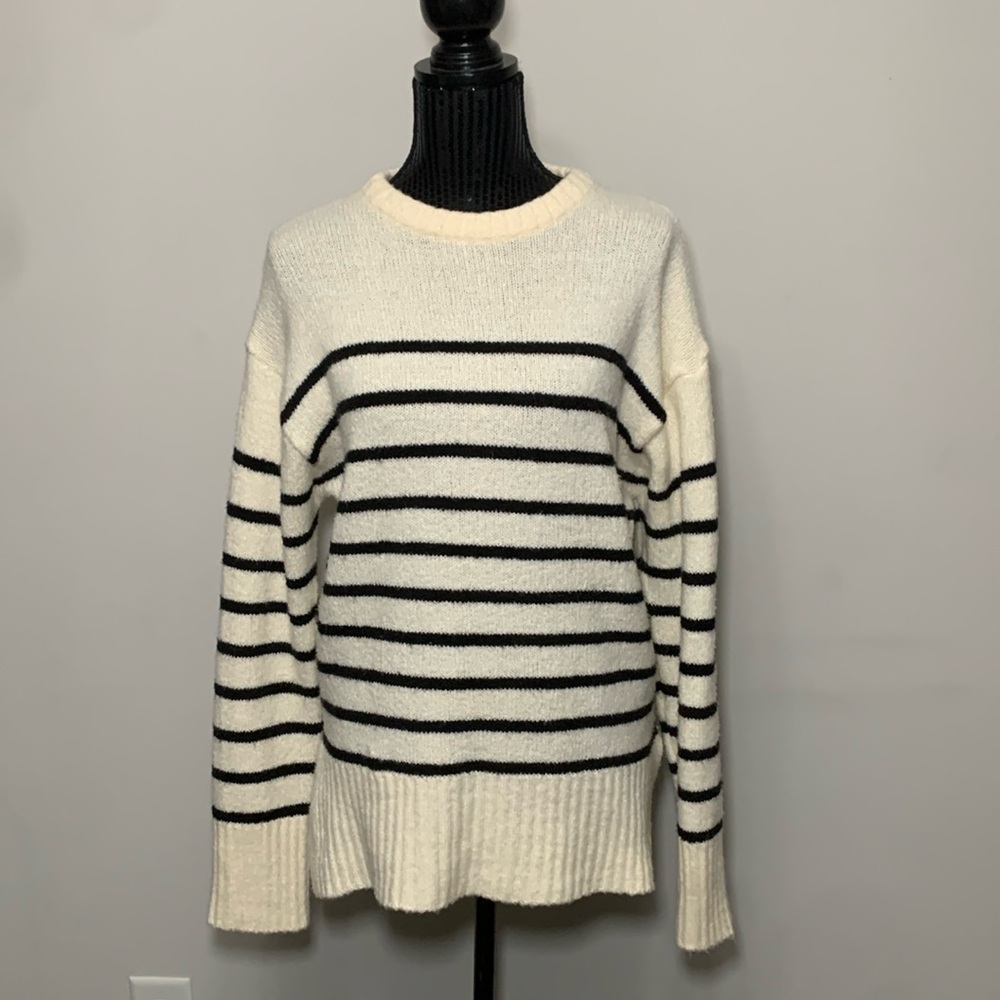 Crewneck Pullover Sweater - Picture 9 of 12